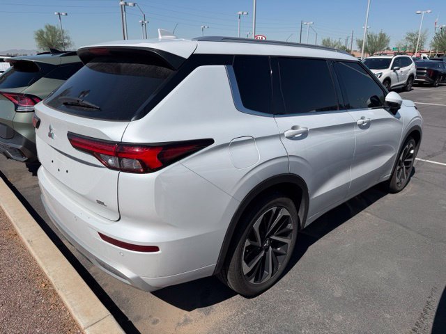 Used 2024 Mitsubishi Outlander SEL FWD image 2
