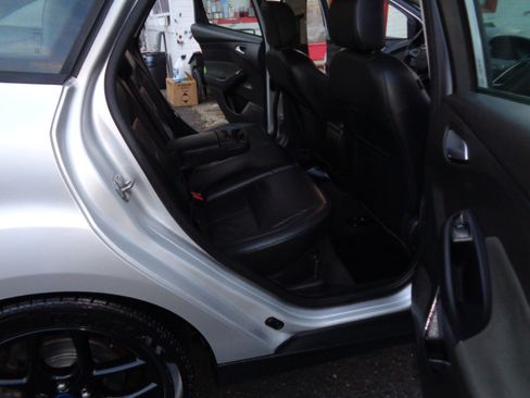 Used 2016 Ford Focus SE w/ Equipment Group 201A image 15