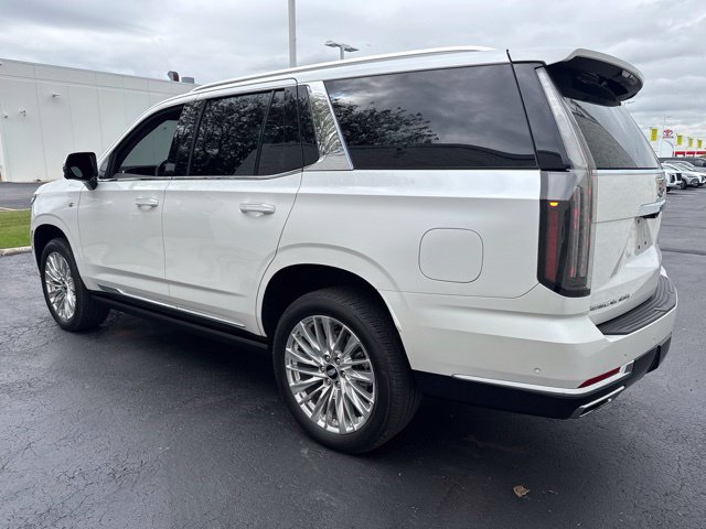 Used 2025 Cadillac Escalade Premium Luxury w/ Touring Package AWD/4WD image 4
