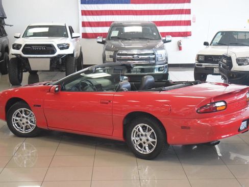 Used 2002 Chevrolet Camaro Z28 RWD image 22
