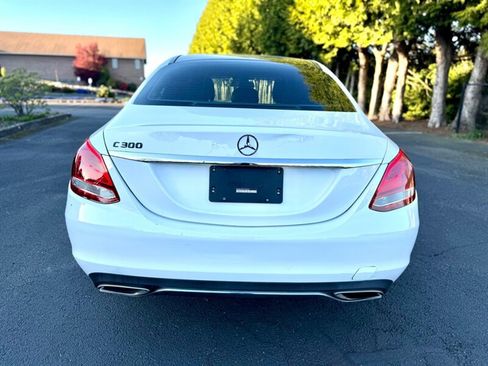 Used 2015 Mercedes-Benz C 300 Sedan image 5