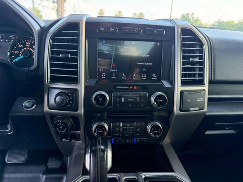Used 2018 Ford F150 Platinum w/ Equipment Group 701A Luxury AWD/4WD image 40