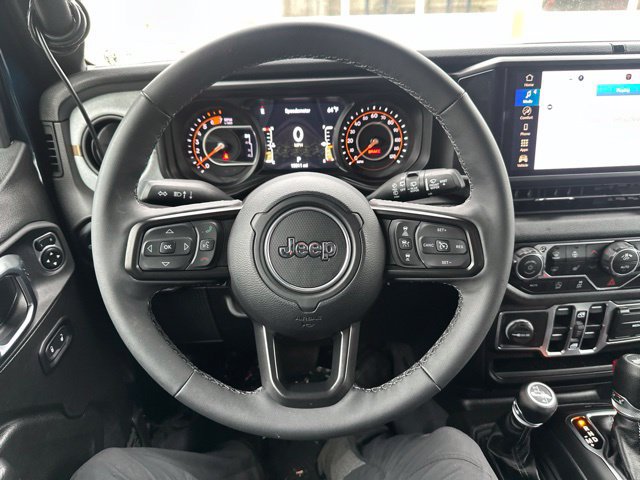 Used 2025 Jeep Wrangler Unlimited Sport AWD/4WD image 21