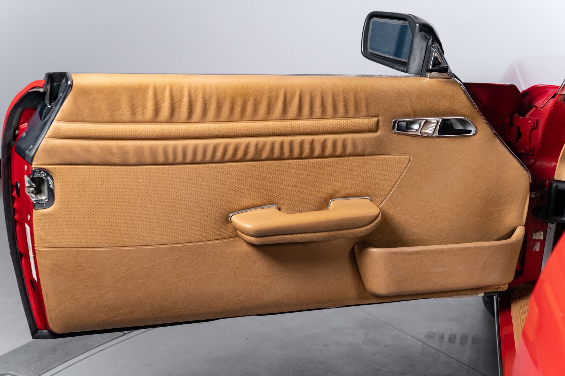 Used 1987 Mercedes-Benz 560 SL image 17