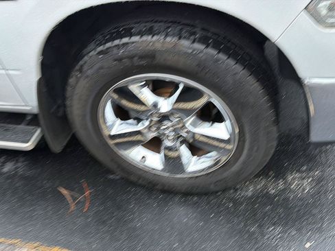 Used 2019 RAM 1500 Big Horn RWD image 7