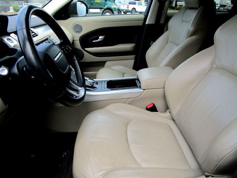Used 2016 Land Rover Range Rover Evoque SE AWD/4WD image 2