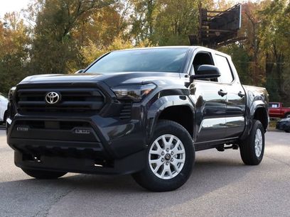 New 2025 Toyota Tacoma SR5