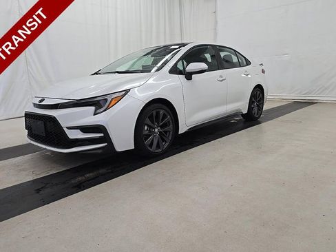 Used 2025 Toyota Corolla XSE FWD image 1
