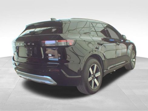 Used 2024 Honda Prologue Touring image 6