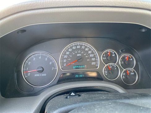 Used 2003 GMC Envoy SLE w/ Skid Plate Package image 15