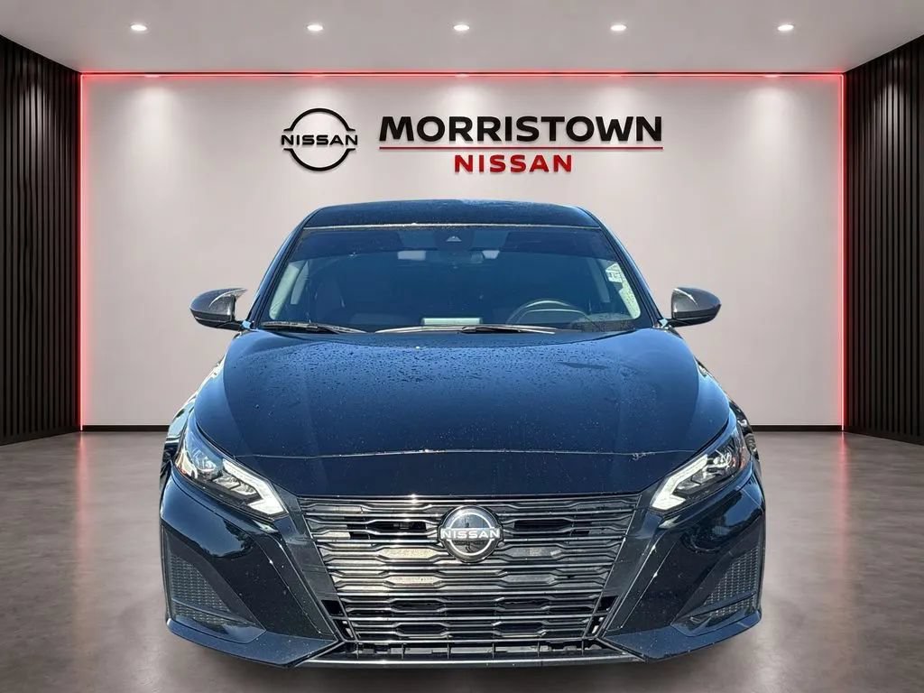 Used 2024 Nissan Altima 2.5 S FWD image 8
