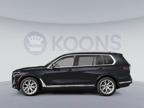 Used 2024 BMW X7 xDrive40i w/ Premium Package AWD/4WD image 4