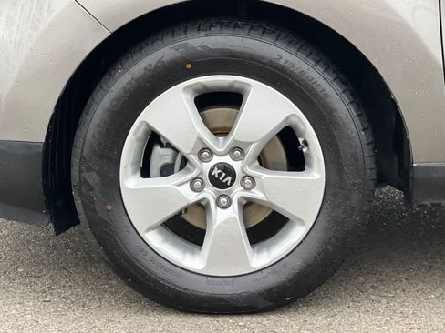 Used 2019 Kia Soul w/ Convenience Package image 27