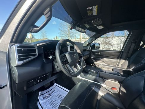 Used 2023 Toyota Tundra Platinum image 10