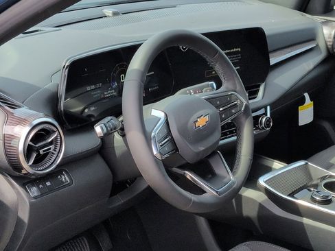 New 2026 Chevrolet Equinox LT w/ Safety and Technology Package FWD image 10