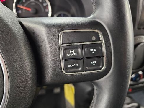 Used 2012 Jeep Wrangler Unlimited Sport image 12