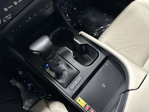 Certified 2025 Lexus ES 350 w/ Accessory Package (Z2) FWD image 26