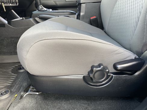 Used 2023 Toyota Tacoma SR AWD/4WD image 20
