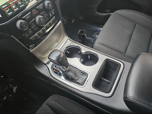 Used 2022 Jeep Grand Cherokee Laredo E image 21