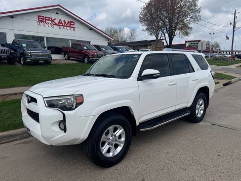 Used 2016 Toyota 4Runner SR5 Premium AWD/4WD image 1