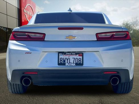 Used 2017 Chevrolet Camaro LT RWD image 8