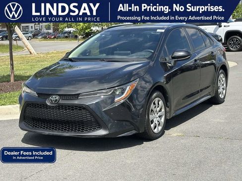 Used 2020 Toyota Corolla LE FWD image 4