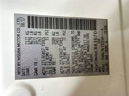 Used 2017 Nissan Rogue SV w/ SV Premium Package AWD/4WD image 26