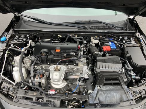 Used 2023 Honda Civic Sport image 35