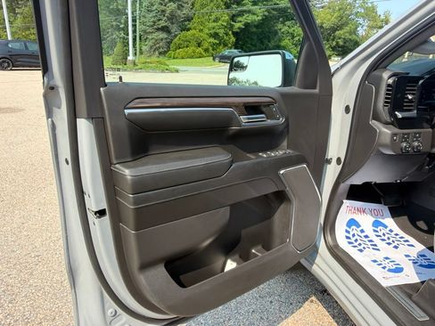 Certified 2024 Chevrolet Silverado 1500 LT AWD/4WD image 30