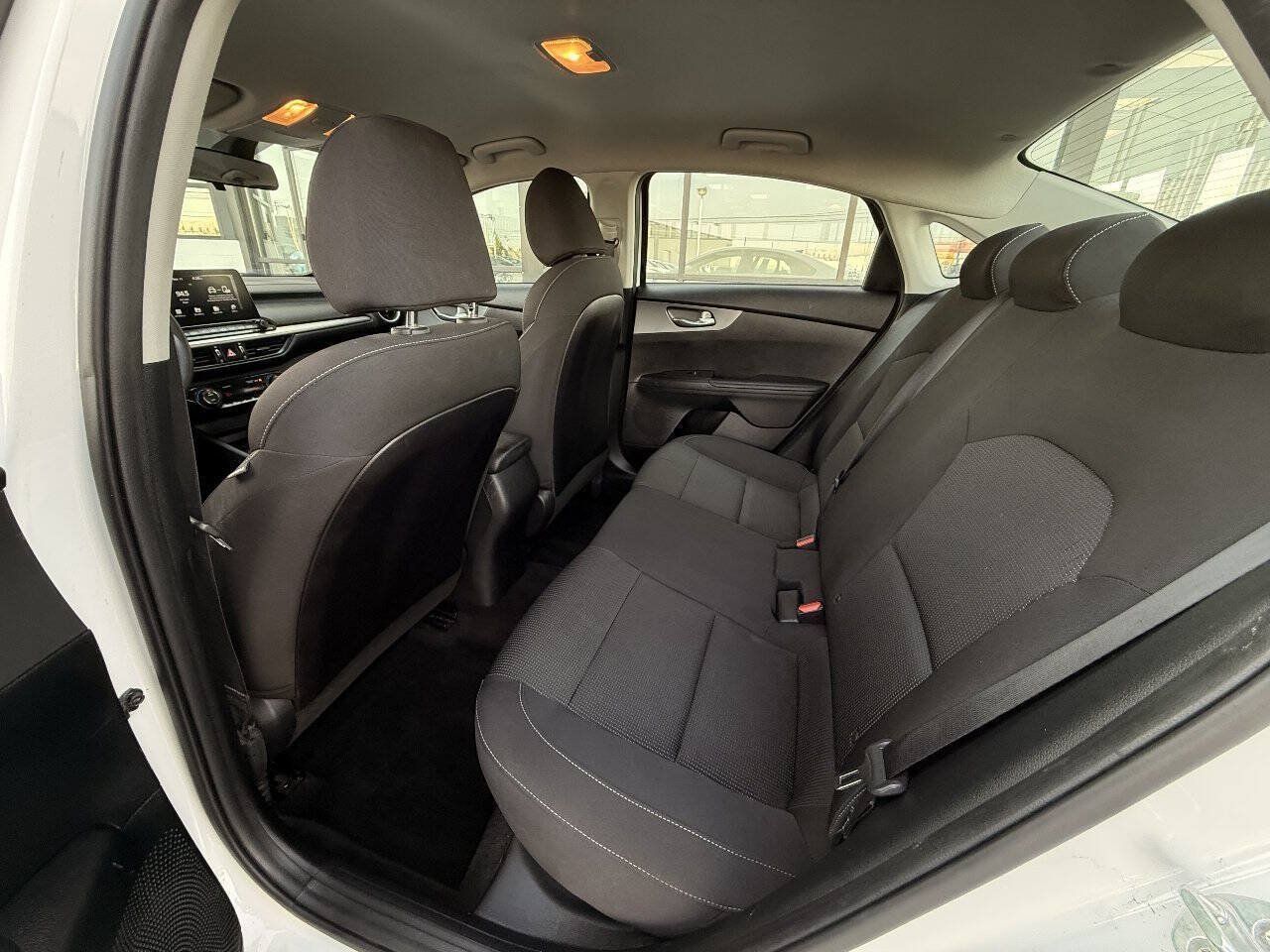 Used 2019 Kia Forte Sedan FWD image 9