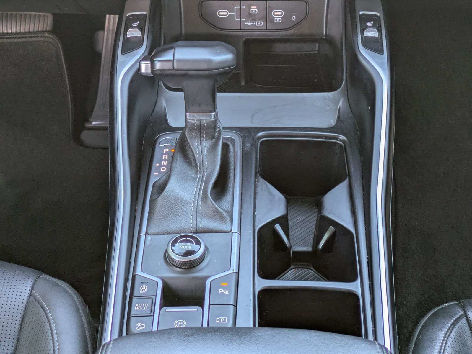 Certified 2024 Kia Sorento S w/ Panoramic Sunroof Package FWD image 16
