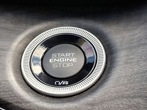 Used 2021 Jeep Grand Cherokee L Overland w/ Luxury Tech Group IV image 22