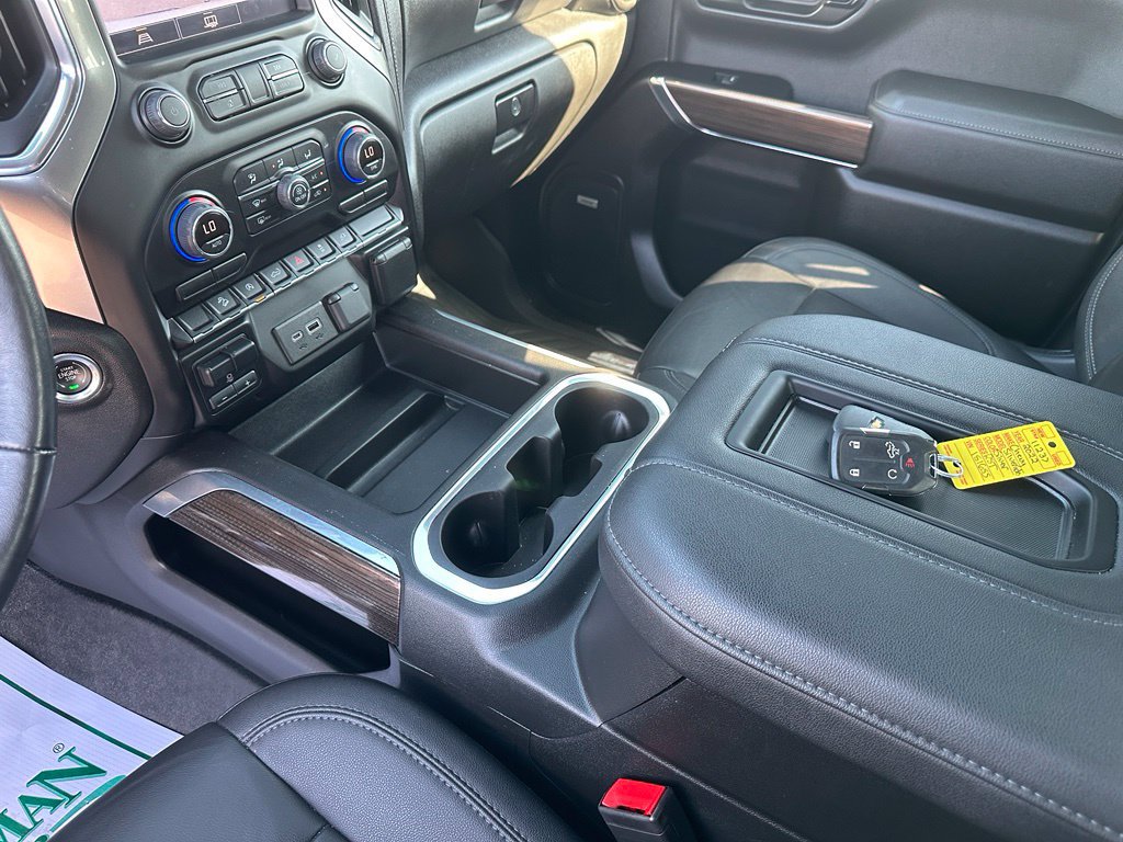 Used 2022 Chevrolet Silverado 1500 RST w/ LPO, Blackout Package AWD/4WD image 18