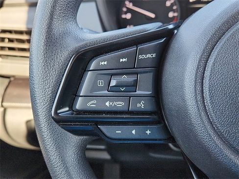 Certified 2025 Subaru Crosstrek 2.0i image 17