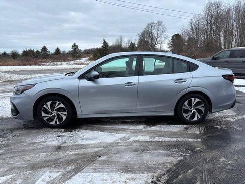 Used 2023 Subaru Legacy Premium image 4