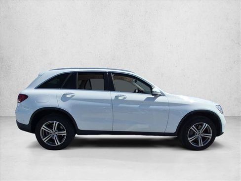 Used 2021 Mercedes-Benz GLC 300 4MATIC image 4