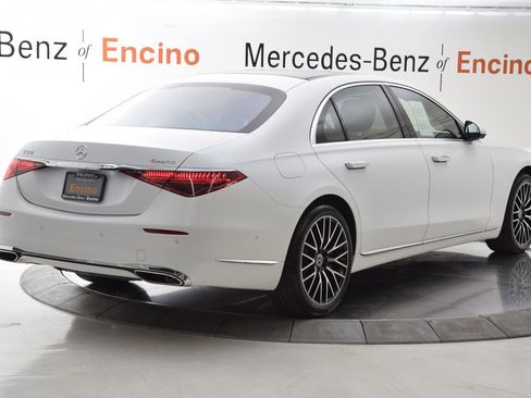 Used 2025 Mercedes-Benz S 580 4MATIC Sedan image 6