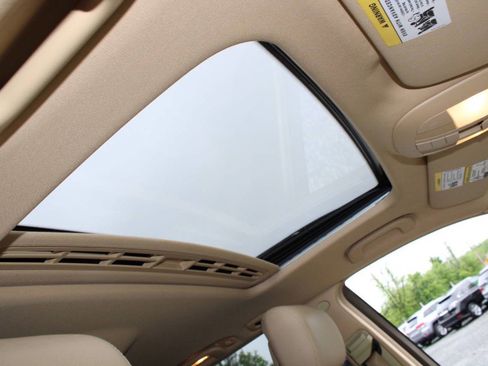 Used 2011 Mercedes-Benz GL 450 GL 450 4MATIC AWD 4dr SUV image 16