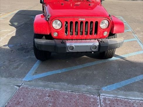 Used 2015 Jeep Wrangler Unlimited Sahara w/ Connectivity Group image 1