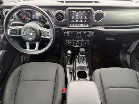 Used 2022 Jeep Gladiator Overland AWD/4WD image 13