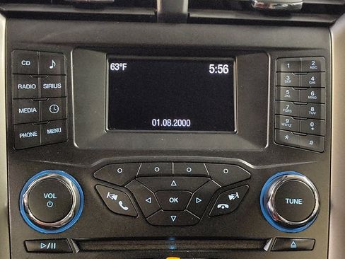 Used 2017 Ford Fusion SE image 25