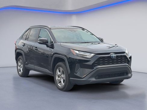 Used 2023 Toyota RAV4 XLE image 8