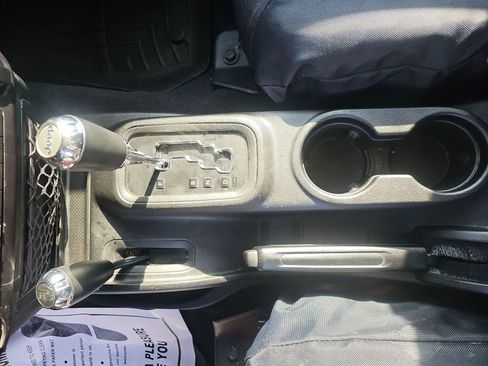 Used 2015 Jeep Wrangler Unlimited Sport w/ Quick Order Package 24S image 11