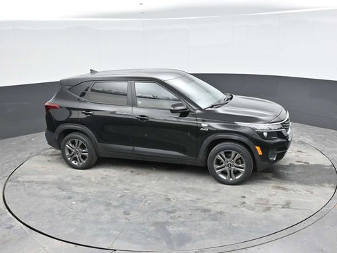 Used 2021 Kia Seltos LX AWD/4WD image 19
