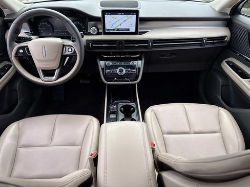Used 2022 Lincoln Corsair FWD w/ Equipment Group 101A image 18