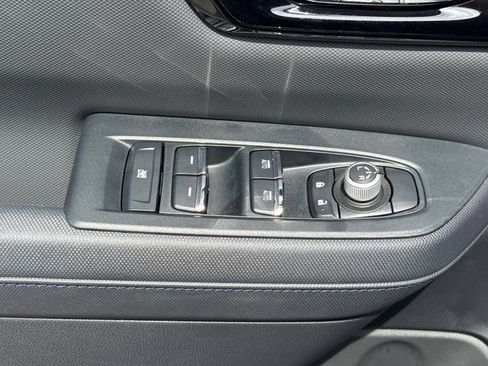 Used 2025 Subaru Forester Limited AWD/4WD image 21