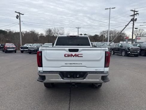 New 2026 GMC Sierra 2500 SLT w/ SLT Premium Package image 6