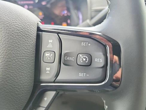 New 2026 RAM 2500 Limited AWD/4WD image 19