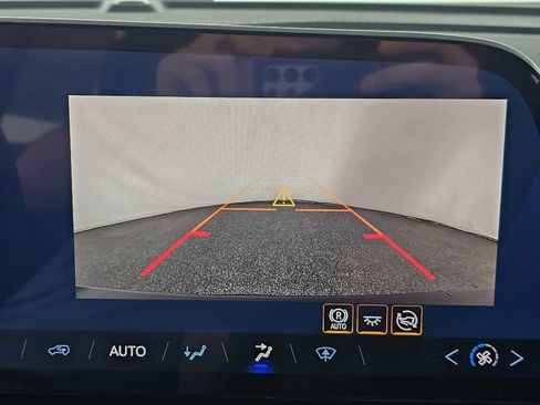 New 2026 Chevrolet Equinox EV LT image 26