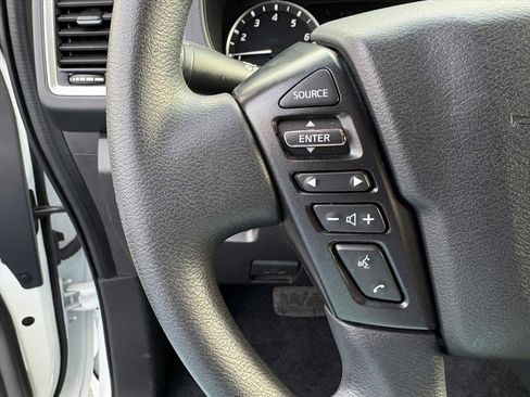 Certified 2023 Nissan Frontier SV w/ Technology Package image 14